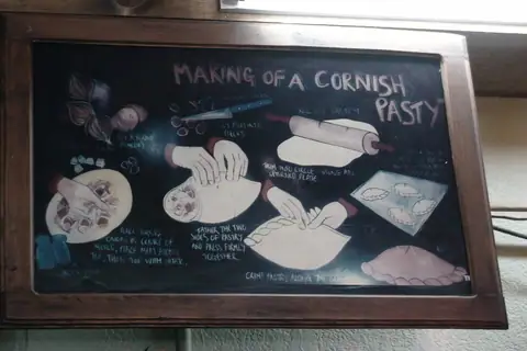 Yvonne's Bakers and Snack Shop photo 3